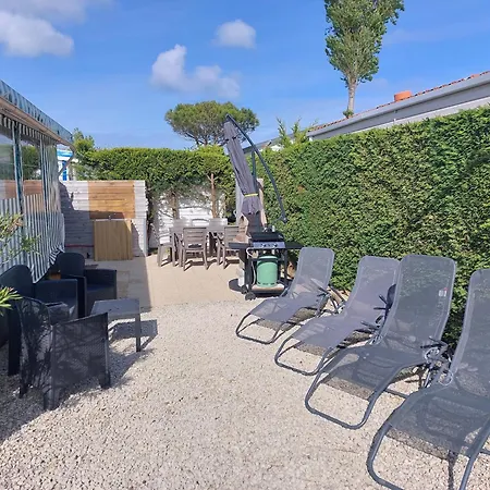 Camping Mobil De Gamme Ile D'oleron A 100m De L'ocean